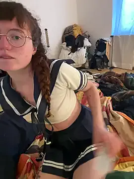 BabyyyLuna – webcam model profile photo Image 3