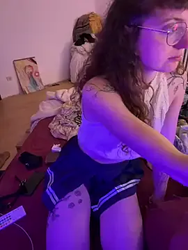 BabyyyLuna – webcam model profile photo Image 5