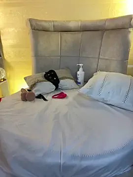 AmyBelmontt – webcam model profile photo Image 5