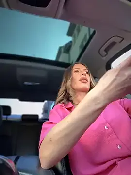 KaraNoir – webcam model profile photo Image 12