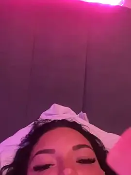 JuliaQuinn – webcam model profile photo Image 13