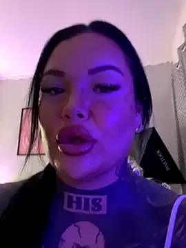 JuliaQuinn – webcam model profile photo Image 3