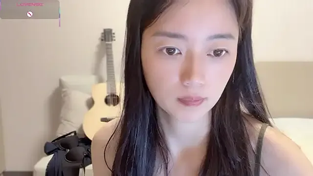 Nova-Lee – webcam model profile photo Image 11