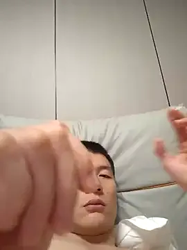 BabyyyLuna – webcam model profile photo Image 2