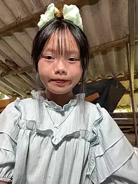 Maxinekinky – webcam model profile photo Image 11