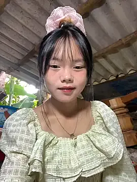 Maxinekinky – webcam model profile photo Image 15