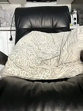 RollDolls – webcam model profile photo Image 11