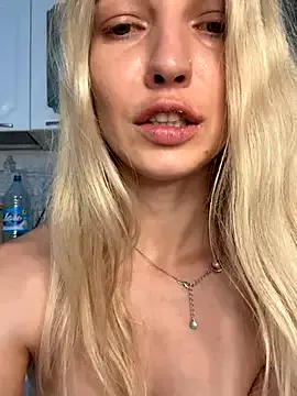 RollDolls – webcam model profile photo Image 7