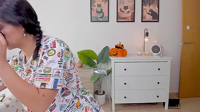 AmyBelmontt – webcam model profile photo Image 19