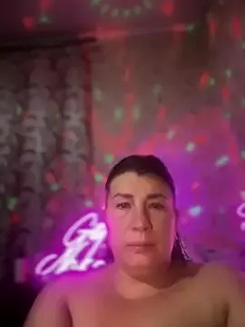 SheenaBrooke – webcam model profile photo Image 5