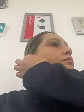 IrisWain – webcam model profile photo Image 7