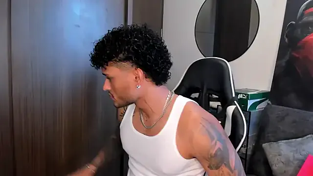 ValMoonlight – webcam model profile photo Image 2