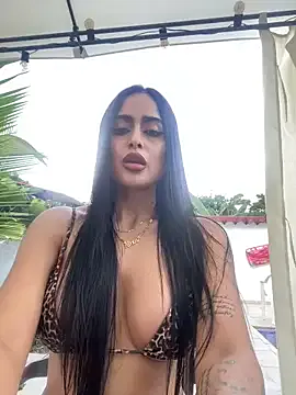 Maxinekinky – webcam model profile photo Image 4