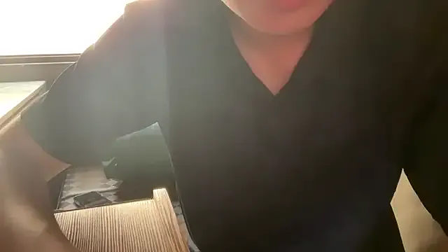 AbbieRhondes – webcam model profile photo Image 10