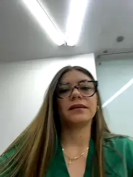 andra_rose – webcam model profile photo Image 11