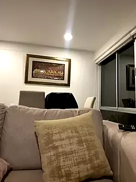 andra_rose – webcam model profile photo Image 16