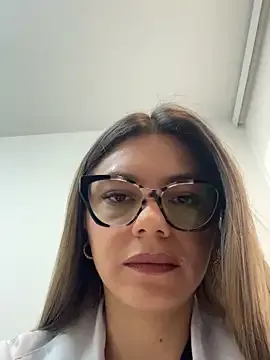 andra_rose – webcam model profile photo Image 6