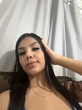 GianaBravo – webcam model profile photo Image 9