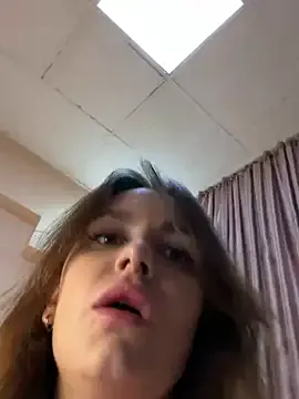 bustytemptress1 – webcam model profile photo Image 3