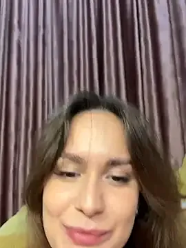 bustytemptress1 – webcam model profile photo Image 4