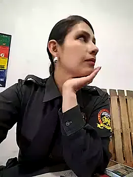 AmyBelmontt – webcam model profile photo Image 10