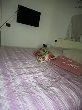 XxAlliGirlNextDoor – webcam model profile photo Image 7