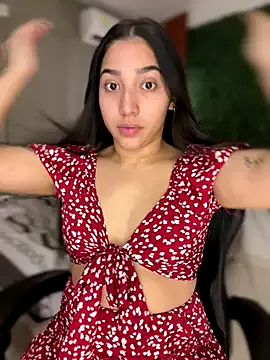 mismialove – webcam model profile photo Image 18