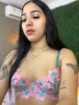 mismialove – webcam model profile photo Image 5