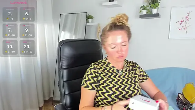 Melany_Ass – webcam model profile photo Image 6