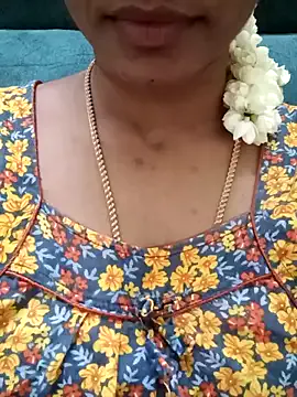 SophieBlaake – webcam model profile photo Image 11