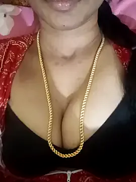 SophieBlaake – webcam model profile photo Image 17