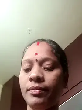 SophieBlaake – webcam model profile photo Image 19