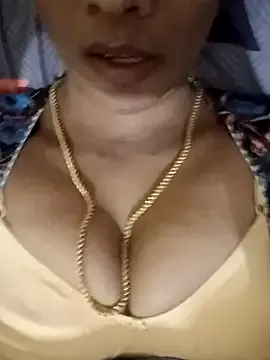 SophieBlaake – webcam model profile photo Image 3