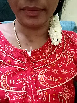 SophieBlaake – webcam model profile photo Image 5