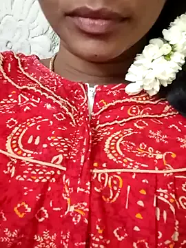 SophieBlaake – webcam model profile photo Image 6