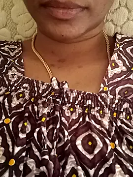 SophieBlaake – webcam model profile photo Image 8