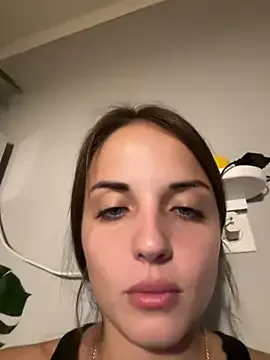 CassieGil – webcam model profile photo Image 12