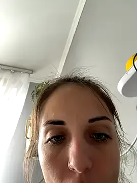 CassieGil – webcam model profile photo Image 15