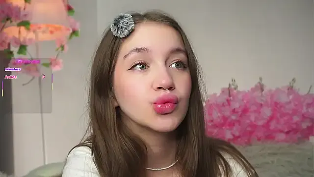 CassieGil – webcam model profile photo Image 17