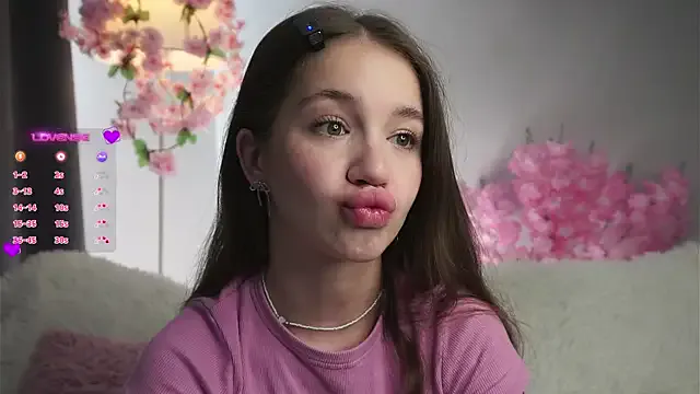 CassieGil – webcam model profile photo Image 3