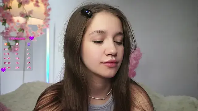 CassieGil – webcam model profile photo Image 8