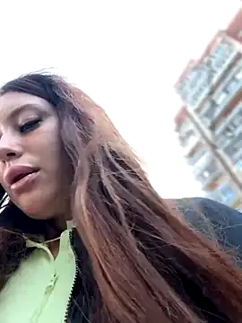 NiaPineda – webcam model profile photo Image 5