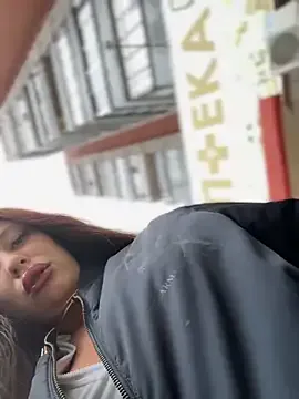 NiaPineda – webcam model profile photo Image 8