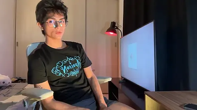 playhardsex – webcam model profile photo Image 11