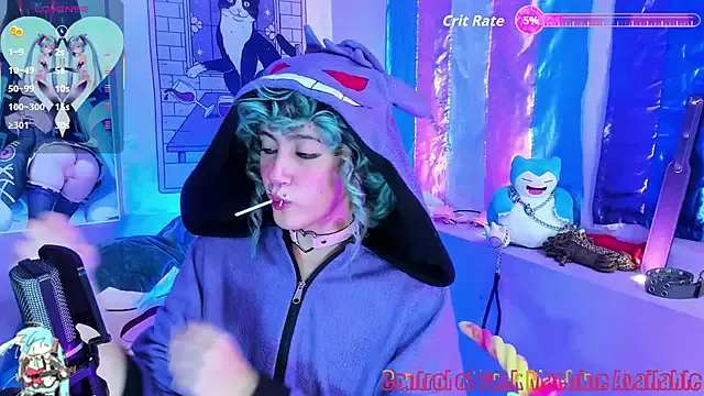 LauraFord – webcam model profile photo Image 7