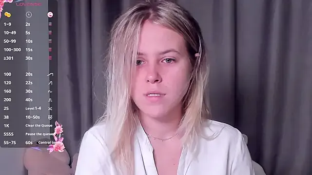 MartinaWolf – webcam model profile photo Image 19