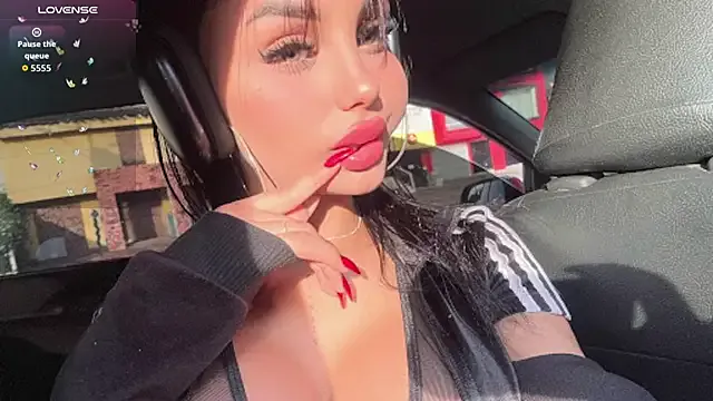 ivenxxxvain – webcam model profile photo Image 7