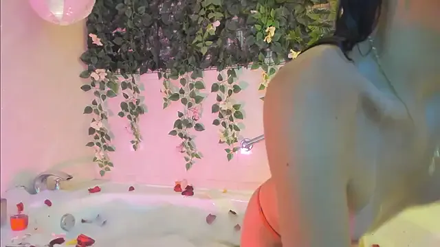 LeylaVidal – webcam model profile photo Image 15