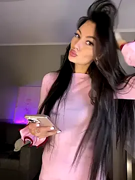 PearlQuinn – webcam model profile photo Image 16