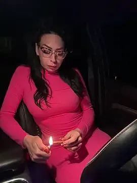 AdelineFoster – webcam model profile photo Image 3